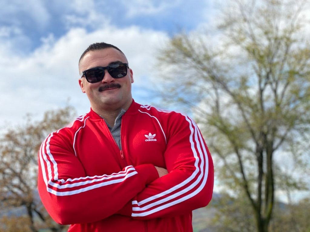 Mattia Toni online con il videoclip di My Phone, nuovo singolo che termina il ciclo dei brani in inglese dell'artista emiliano