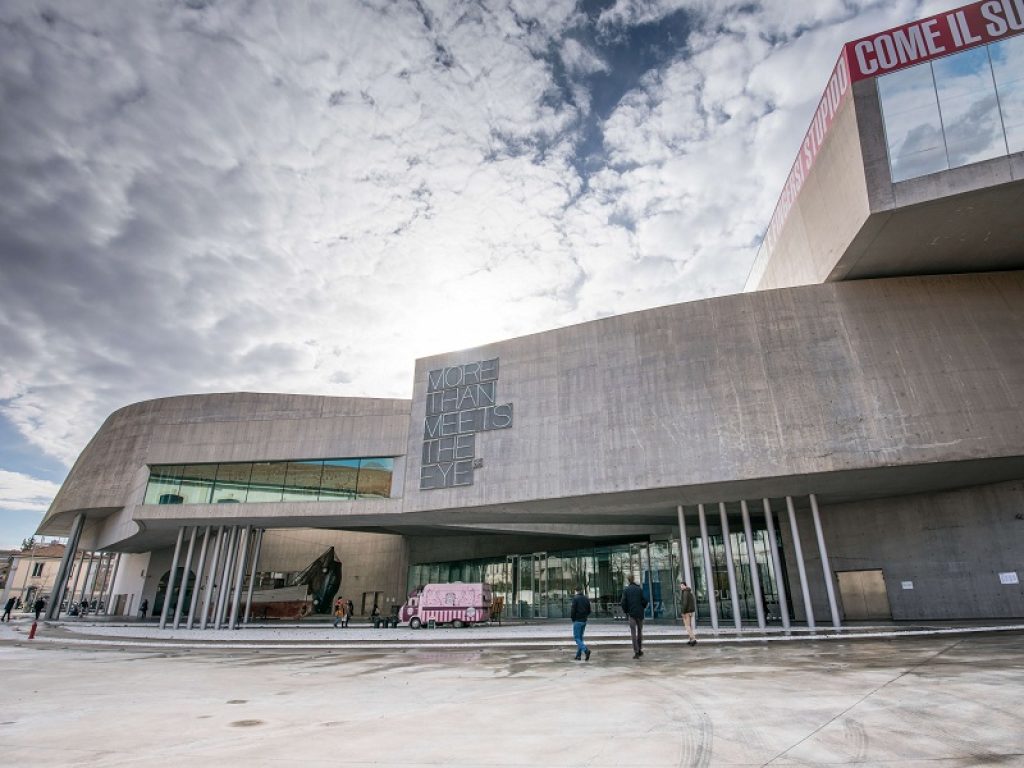 Il Maxxi di Roma entra a far parte del Google Art Project: online più di 55 opere da scoprire attraverso lo schermo del pc