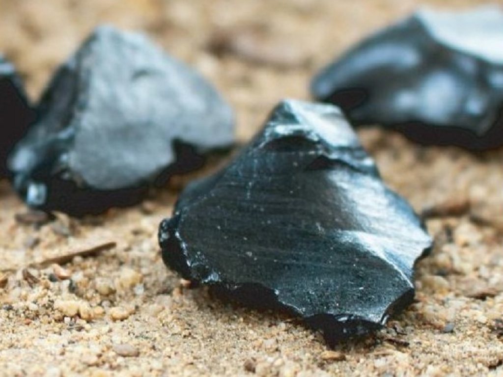 L’ossidiana proveniente dal mar Tirreno alimentò la prima grande rete di scambi commerciali e culturali su lunga distanza realizzata dall’uomo in età Neolitica