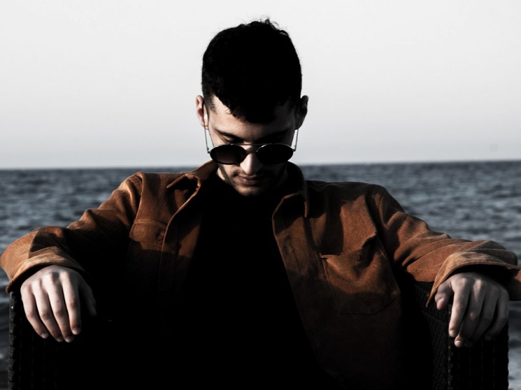 In radio "La Ballata dei Dimenticati" il nuovo singolo di Mattia Mariano che anticipa l'uscita dell'EP "Bombarolo" in programma domani