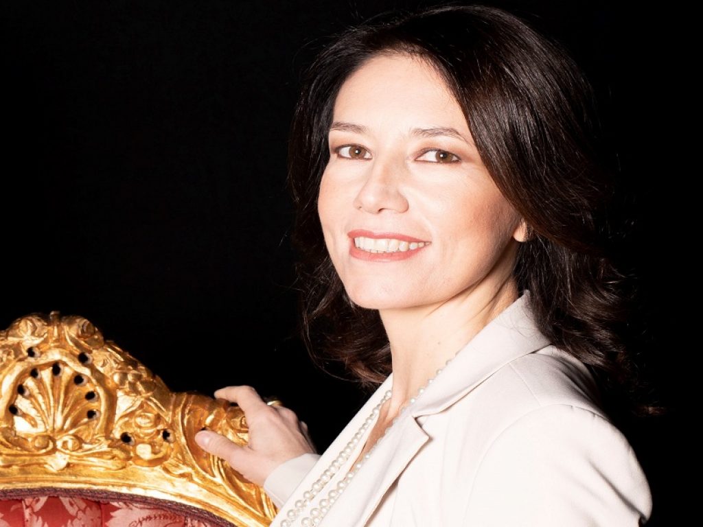 Debutta in prima assoluta al Teatro Tordinona, dal 23 gennaio al 16 febbraio, Una Poltrona per Giulia, spettacolo scritto da Marina Pizzi