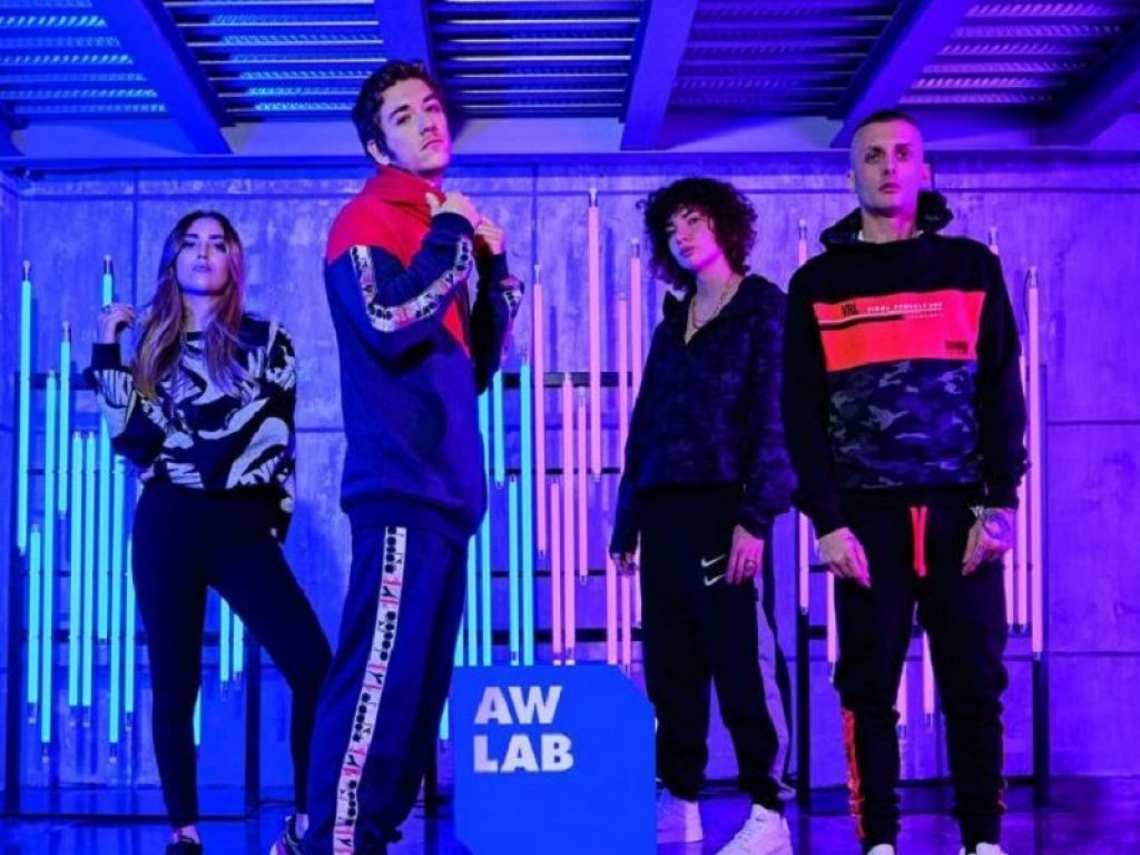 Dani Faiv, Low Kidd, Madame e Ana Mena trend setter per AW LAB: la campagna, dal titolo Selected by Music Edition, ha visto i quattro musicisti selezionare le sneaker e l’abbigliamento