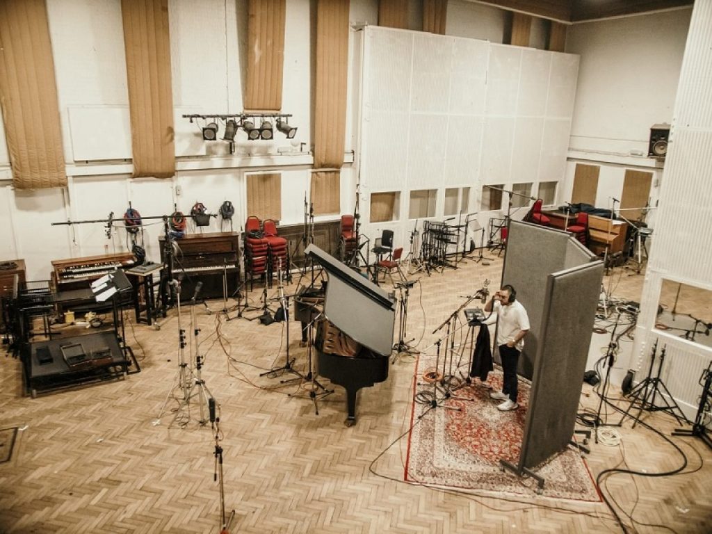 Spotify Singles debutta in Italia con Coez