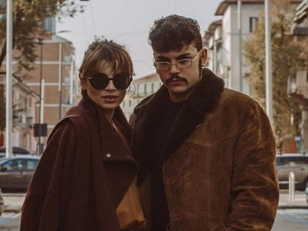 Emma e Izi insieme nella nuova versione di “Stupida Allegria”: il rapper genovese ha scritto e cantato una nuova strofa del brano