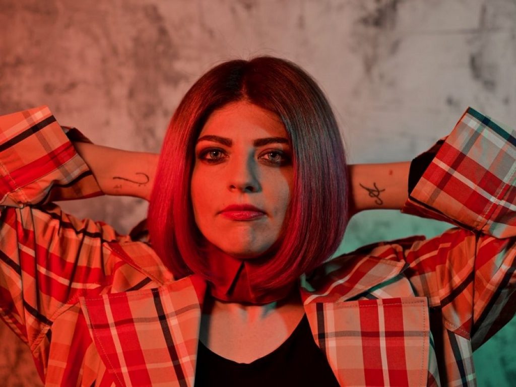 Margherita Zanin in tour nei club italiani con il Megabisso Tour partito dal palco di ‘na cosetta per presentare al pubblico romano Distanza in Stanza