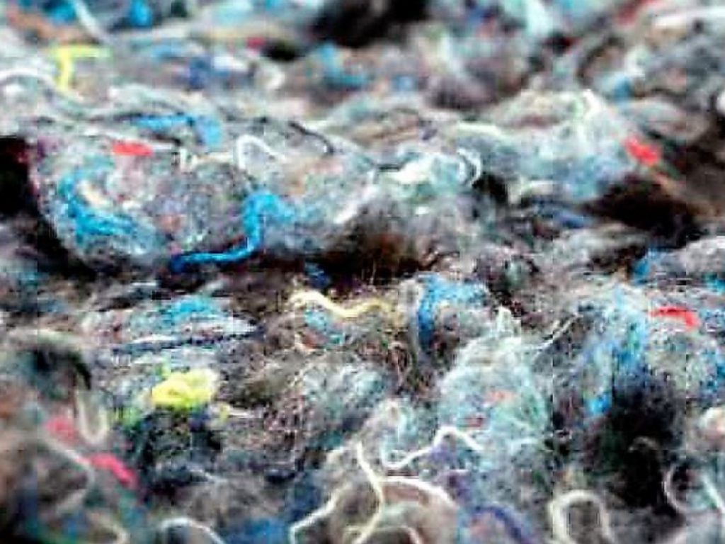 Il settore moda non è più sostenibile per il Pianeta: inquina più di tutti gli aerei e le navi assieme secondo un report della britannica Barclays