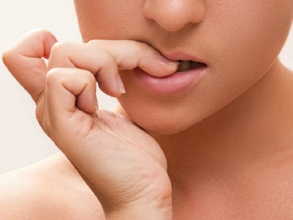 Il tic nervoso sarebbe la manifestazione di aggressività e ostilità repressa