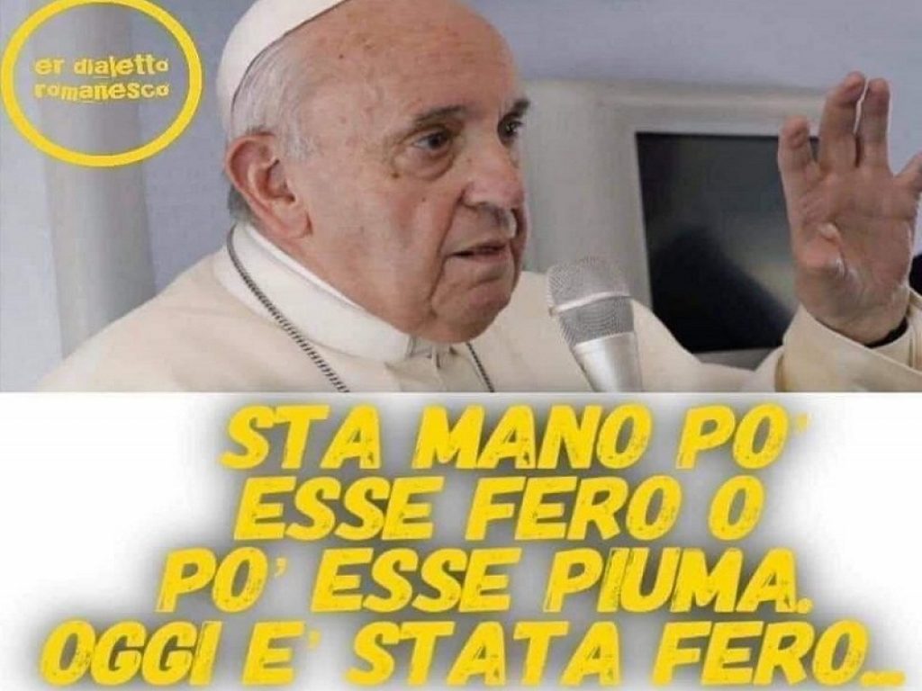 Papa Francesco arrabbiato protagonista dei meme