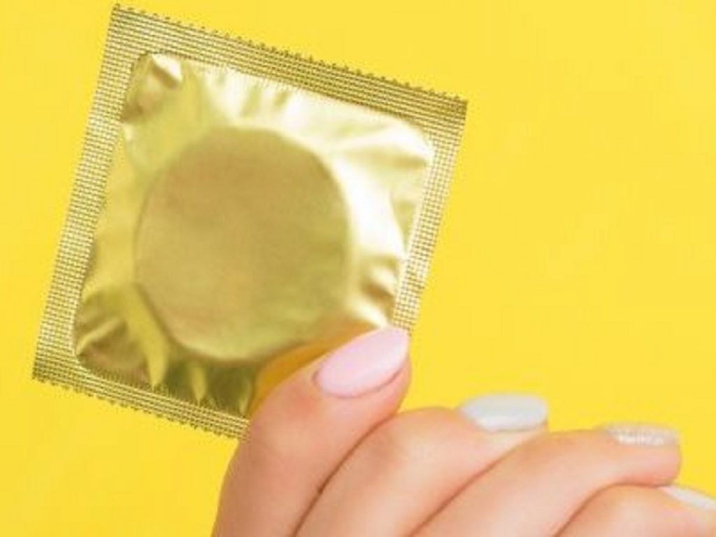 Preservativi, il vice-ministro alla Salute Sileri: “Utile favorire la pubblicità togliendo l’obbligo di autorizzazione ministeriale”