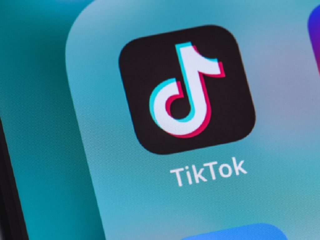 TikTok: il Garante per la privacy chiede una task force europea. Necessaria un'azione coordinata contro i rischi per i dati degli utenti, soprattutto minori