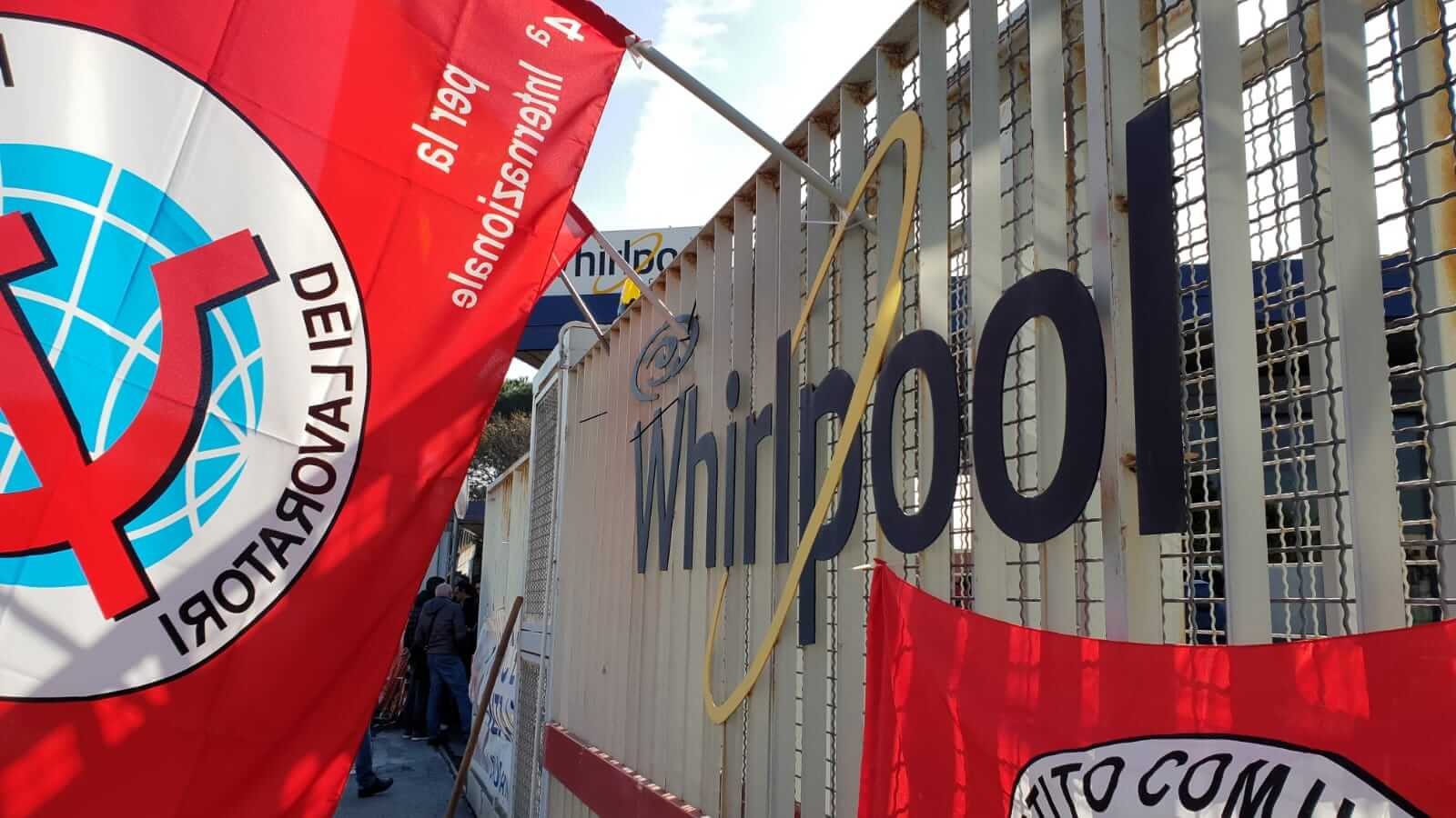 Crisi Whirlpool: confermato lo sciopero dei dipendenti, in arrivo una grande manifestazione nazionale al Nord a febbraio sotto la sede del quartier generale dell'azienda