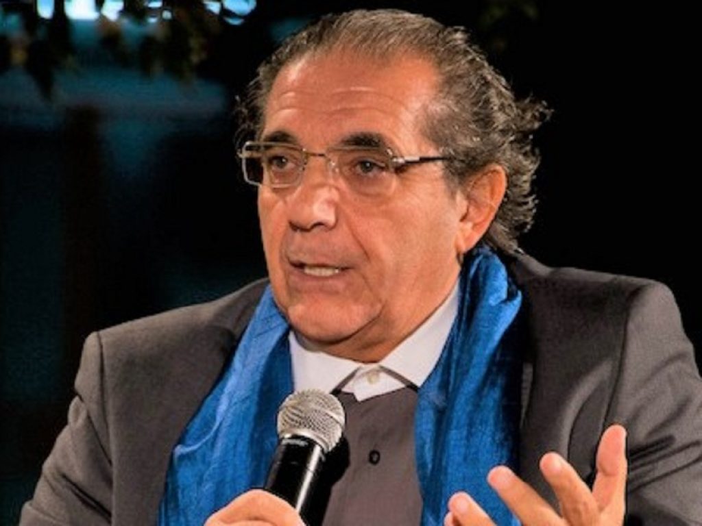 In libreria il romanzo "Il ladro di profumi" di Pierfranco Bruni edito da Tabula Fati: un viaggio in un intreccio di metafore, paradossi, enigmi e avventure