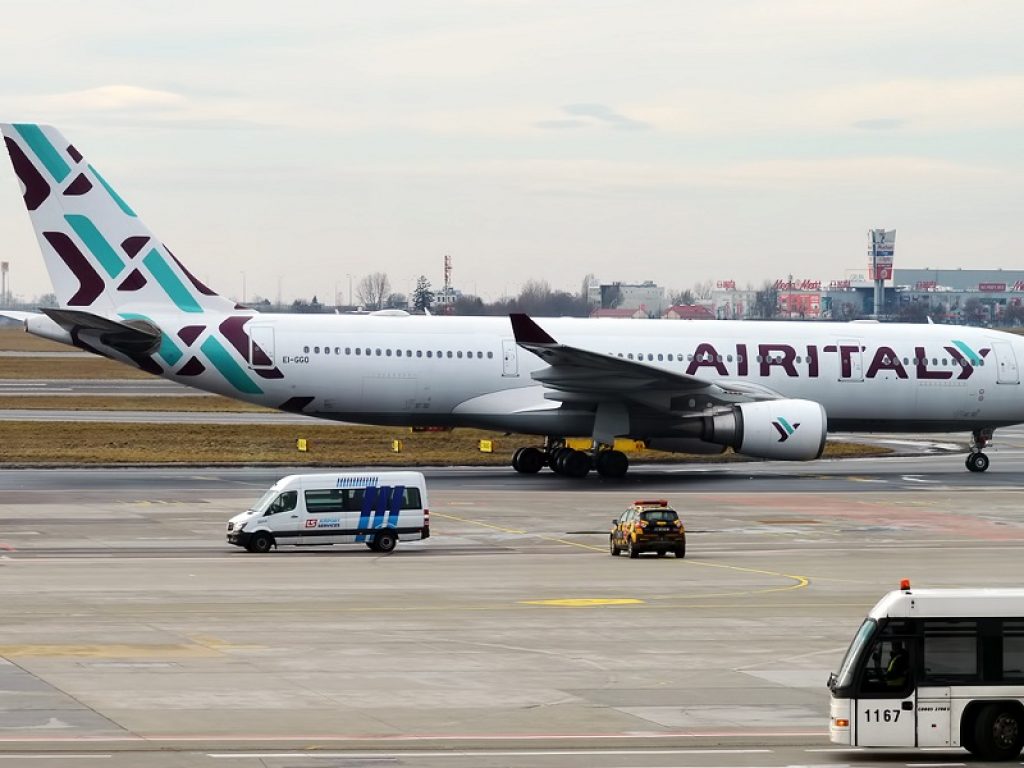 Air Italy, l'azienda ha deciso lo stop ai voli. Filt Cgil lancia l'allarme: “A rischio 1.500 posti di lavoro, ma il governo è assente”
