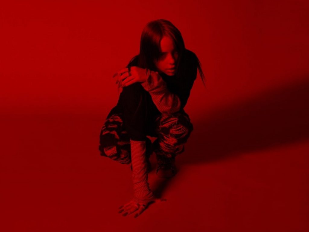 "Not my responsibility": Billie Eilish pubblica un corto sul body shaming. La cantante risponde agli haters che per mesi le hanno scritto commenti negativi