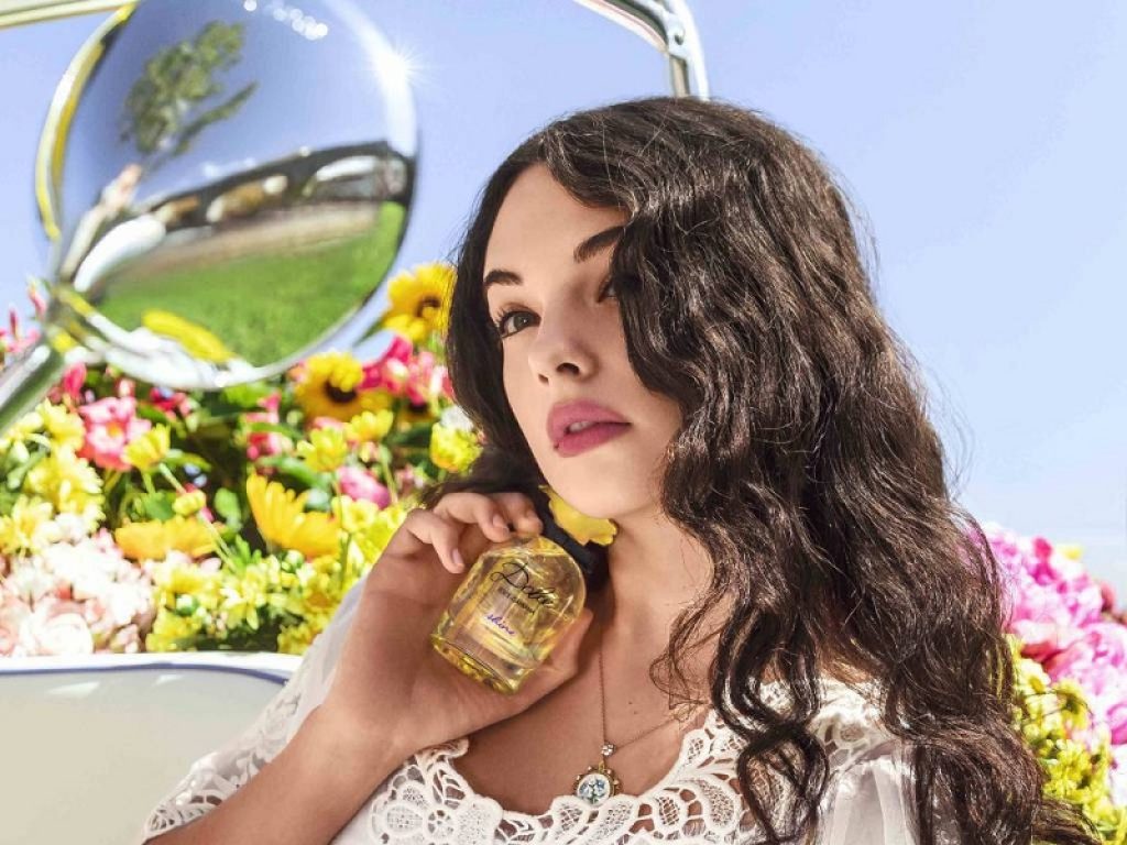 Deva Cassel splendida come mamma Monica Bellucci nello spot Dolce & Gabbana