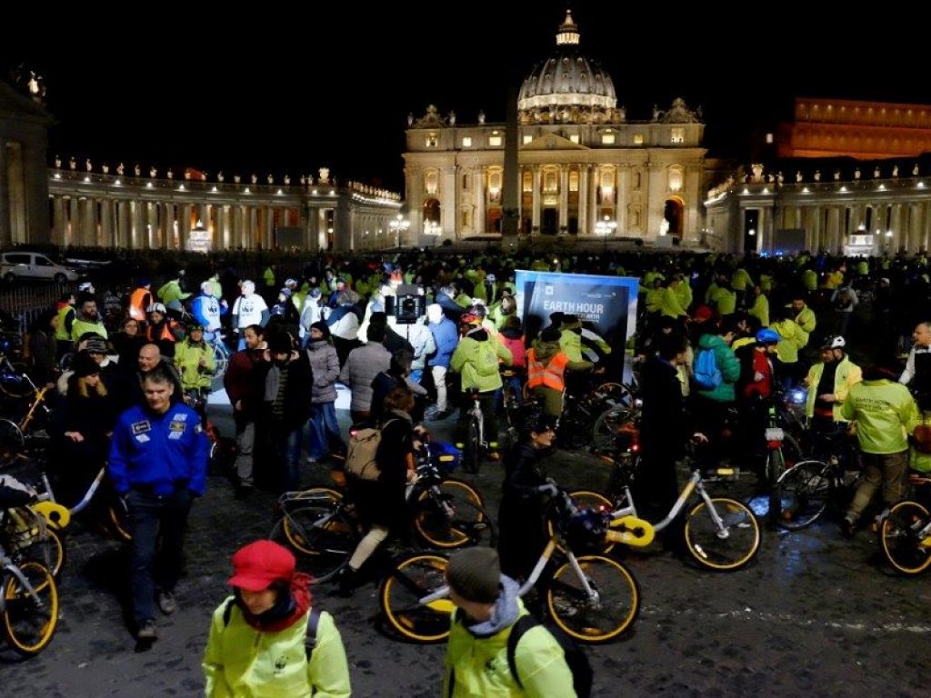 Sabato 27 marzo torna Earth Hour, l'Ora della Terra: sarà la 13esima edizione dell’evento globale del WWF per tutelare clima e natura