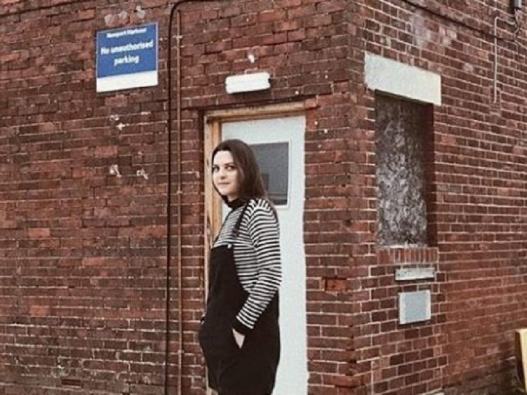 Greta Elisabeth torna con il singolo "Young"