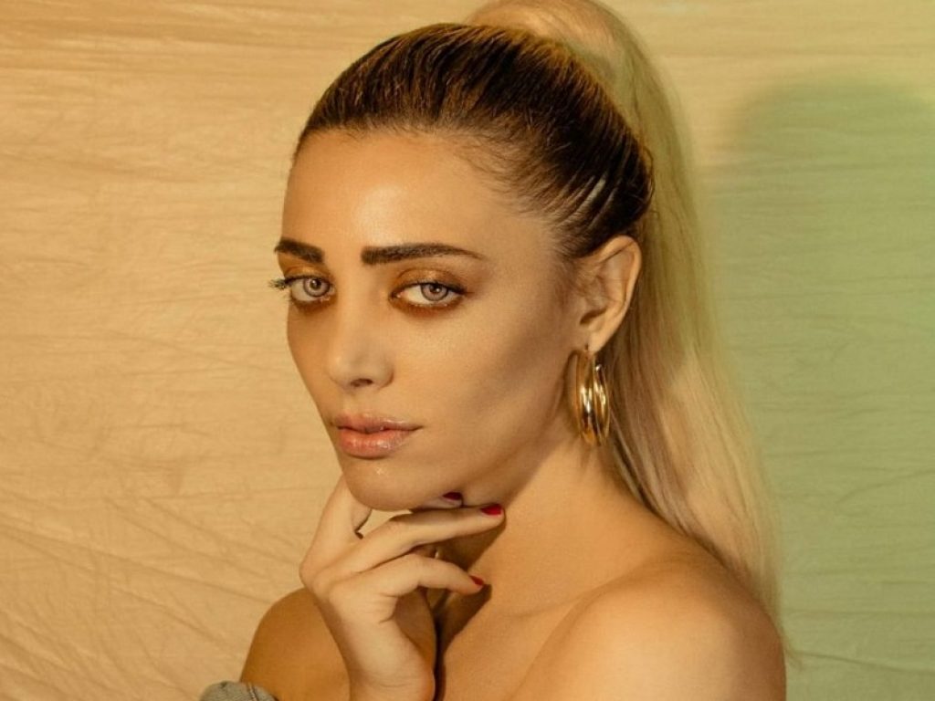 È un pop che racconta di vita vera e di esperienze realmente accadute "Abracadabra", l’ultimo singolo di La Zero: parla la cantante