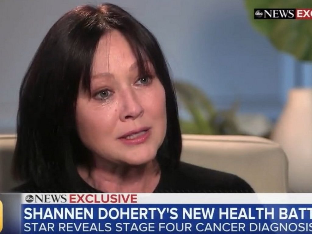 Shannen Doherty malata di tumore: è arrivato al quarto stadio. L'attrice americana ha rivelato la sua tragedia durante il programma Good Morning America di ABC News