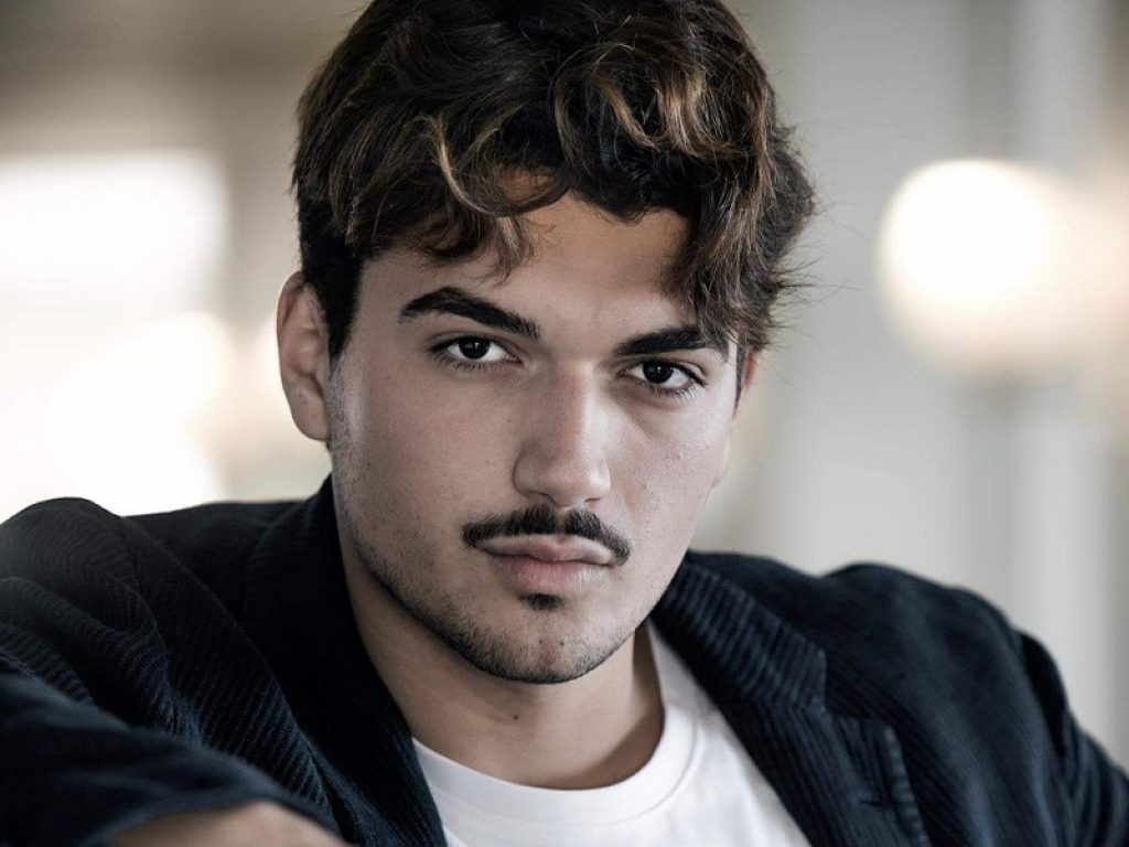 Giacomo Giorgio è la giovane promessa del cinema italiano: l'attore napoletano sarà protagonista della serie Rai "Mare fuori"