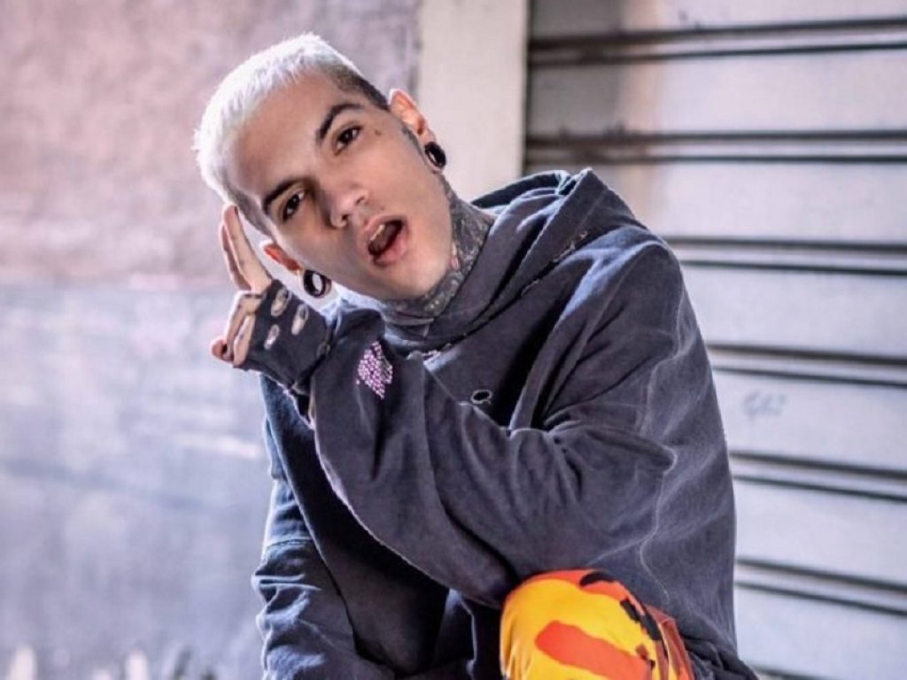 GionnyScandal online sulle piattaforme digitali con il nuovo singolo "Buonanotte": il cantante lancia una poesia pura e sincera