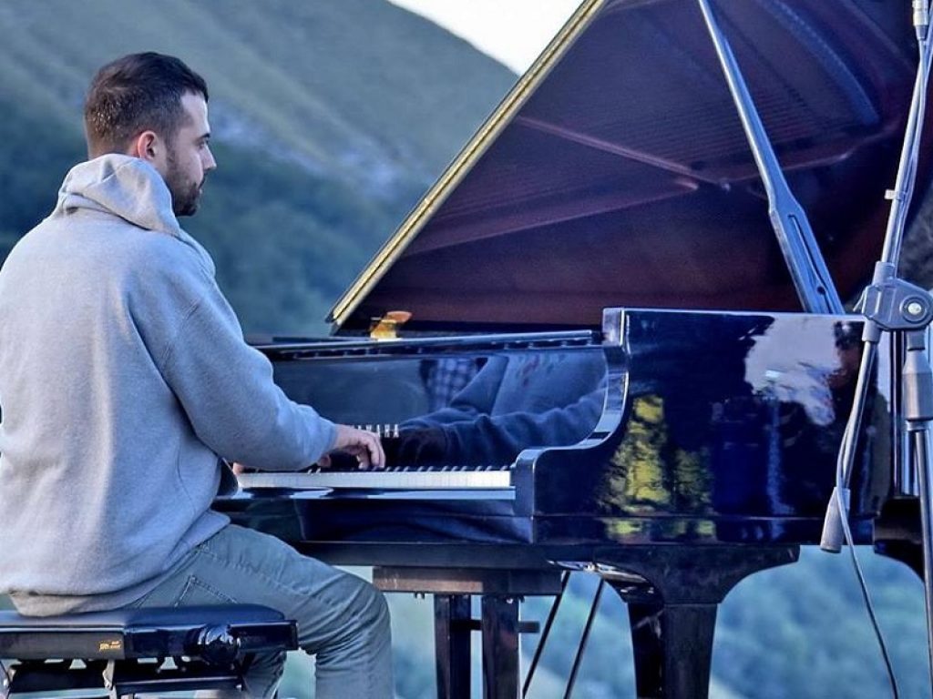 Suoni Controvento aderisce a #StayON e porta in diretta streaming Giovanni Guidi e Daniele Di Bonaventura