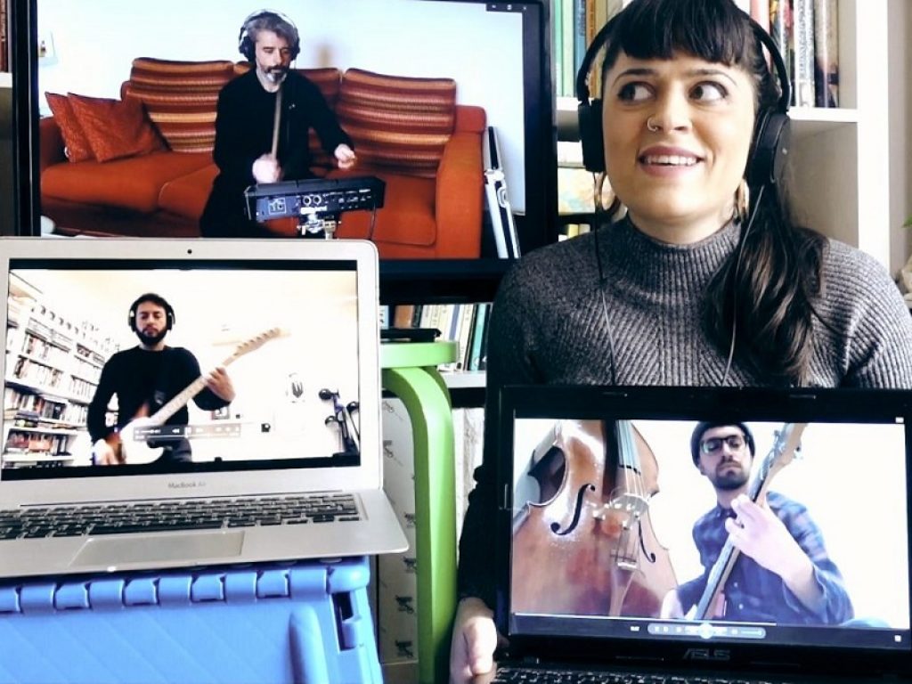 Il magazine online Pink Noises lancia la call #suonateacasa alle band. Hanno già aderito Lamine, Adel Tirant, CiaosonoVale, Margherita Vicario, i Booda