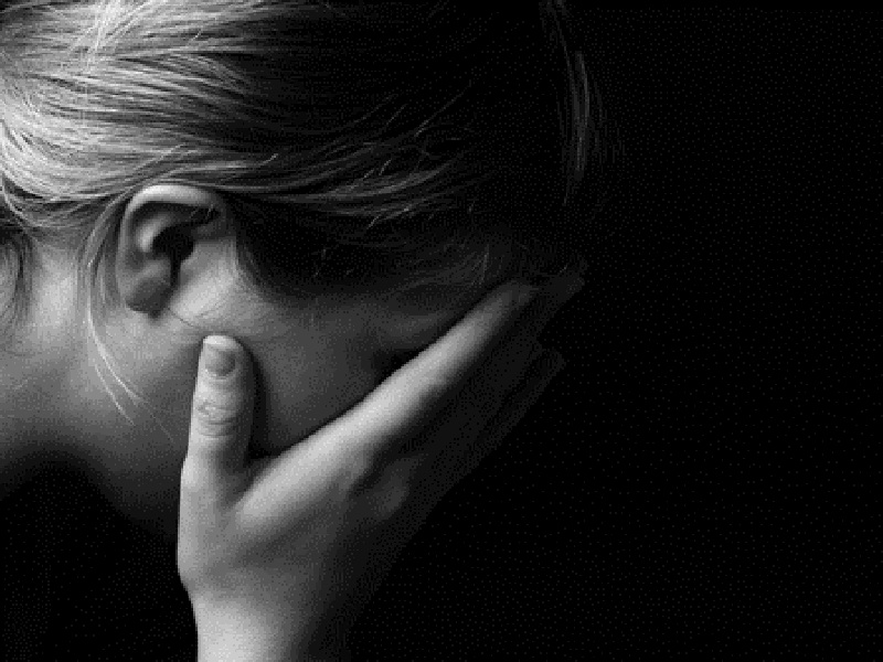 Depressione persistente nei pazienti post Covid-19: il nuovo studio del San Raffaele mostra l’impatto psichiatrico delle forme gravi di Coronavirus