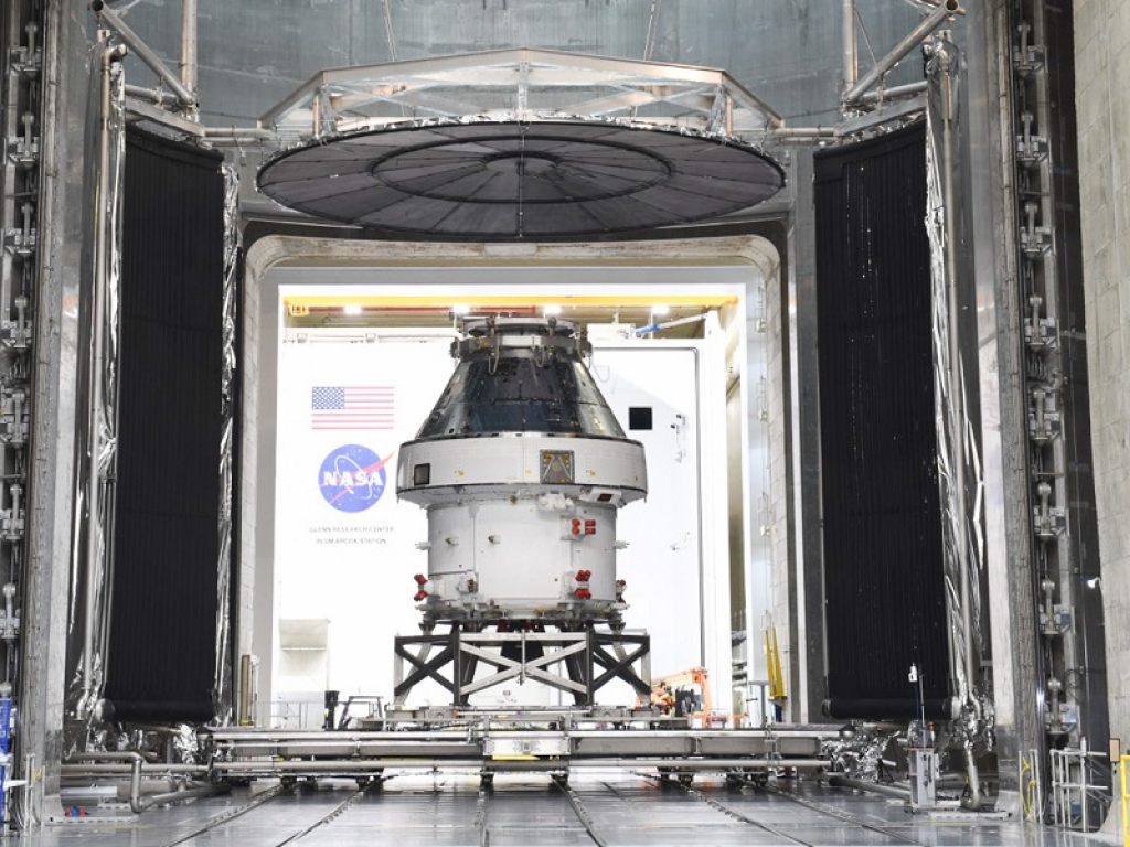 La navicella spaziale Orion supera test ambientali