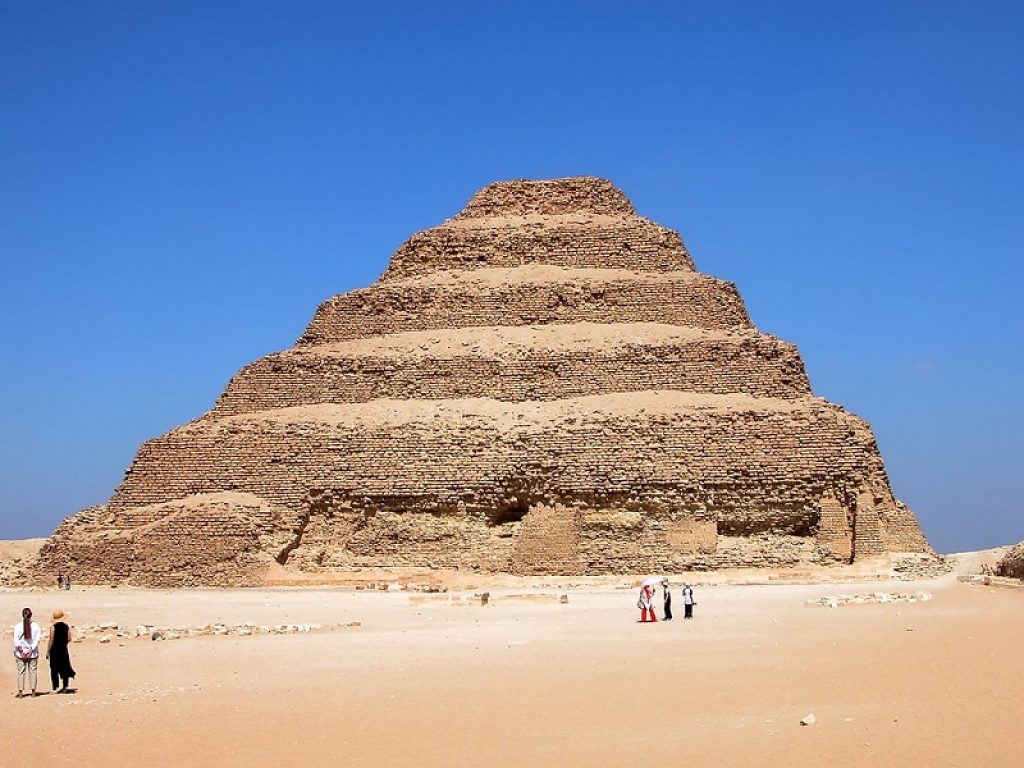 Egitto, dopo 90 anni riapre al pubblico leggendaria piramide di Djoser