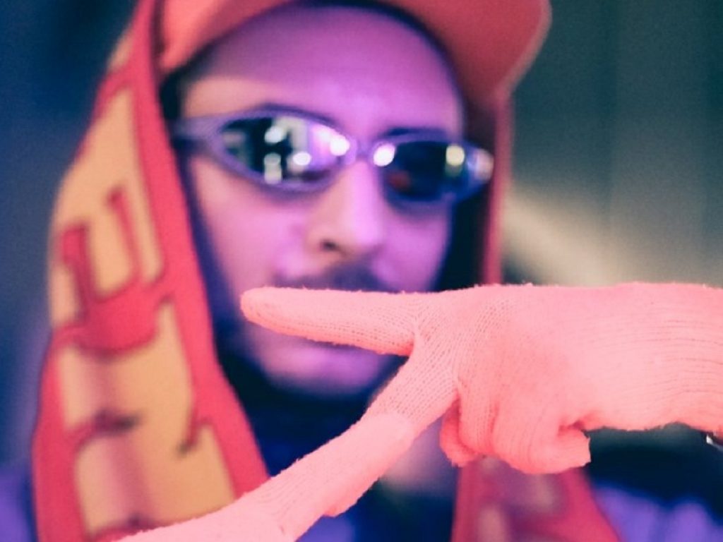 Zollo canta insieme a Calibro 35 e Xenboi: con il singolo "Data Crime" la 2° parte di “Spermatozollo” inizia a prendere vita