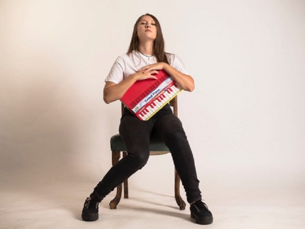 Giulia Mei festeggia il primo anno del suo album