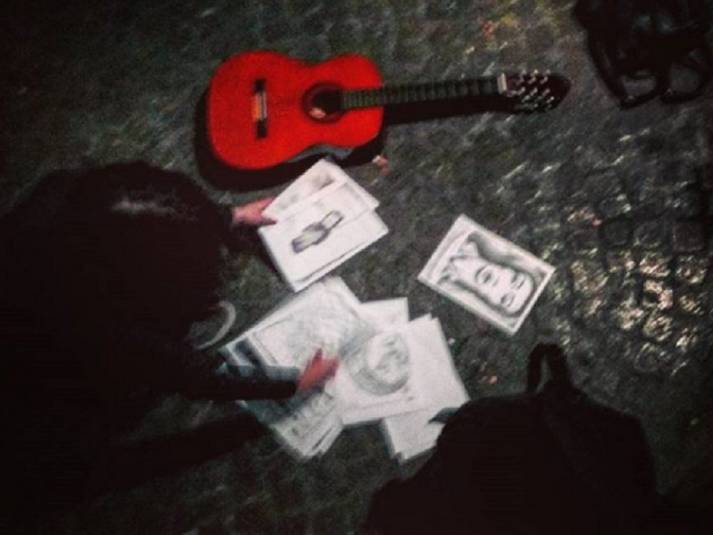 Alb online con il singolo "La ragazza distratta"