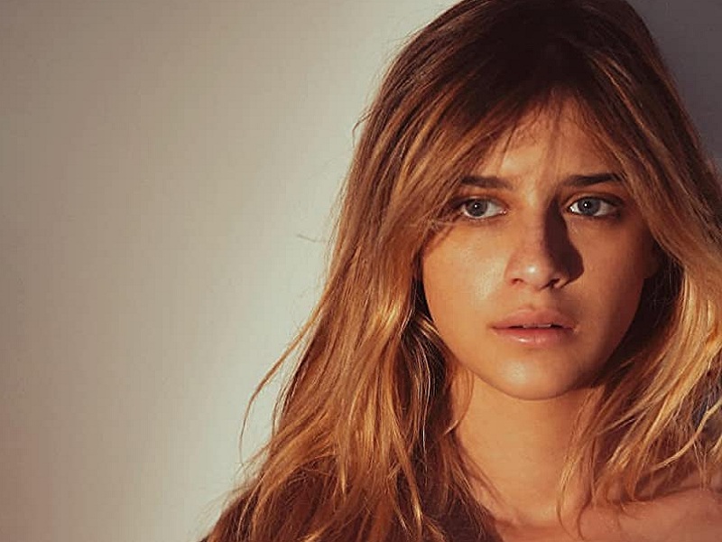 Benedetta Porcaroli nel video di Achille Lauro