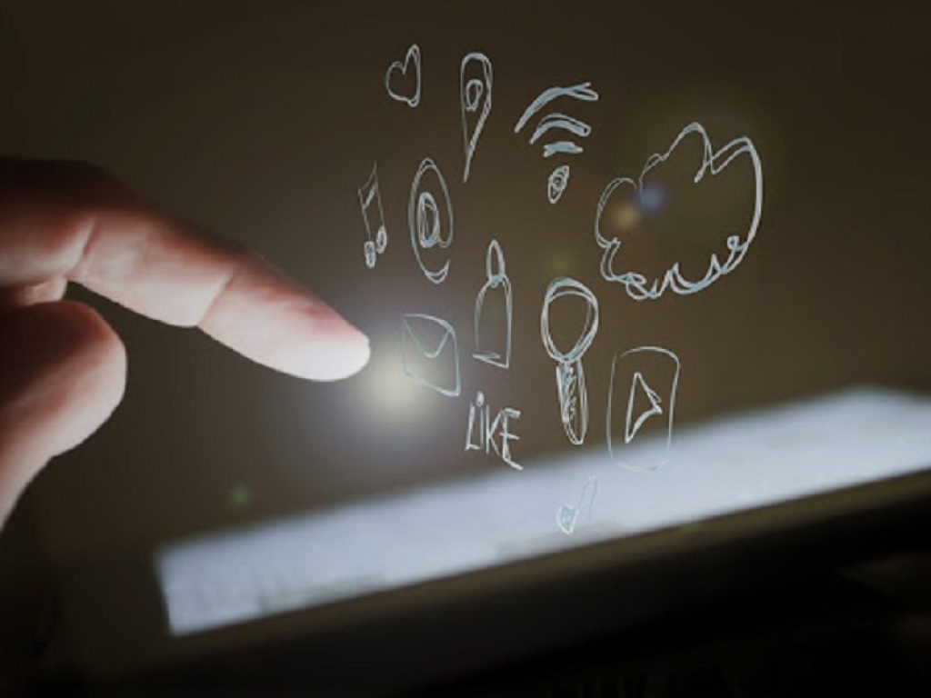 Apprendimento degli adulti: la risposta della community Epale all'emergenza COVID-19 con una strategia globale per aiutare la comunità