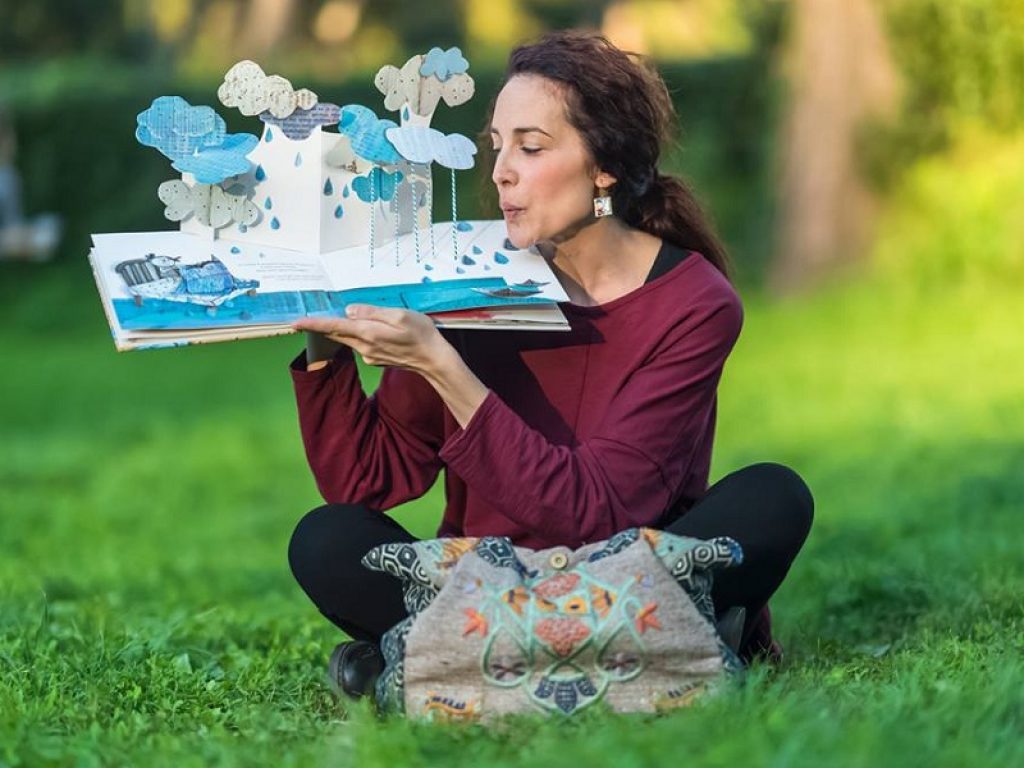 Jessica Zanella racconta libri online ai bimbi