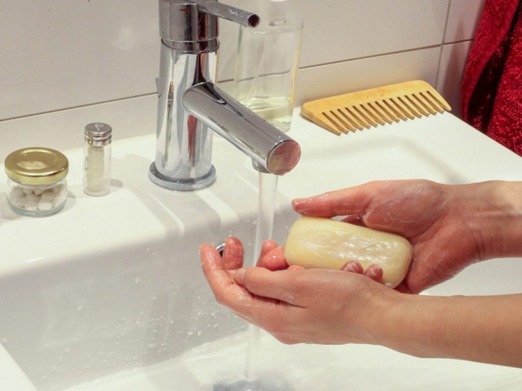 Giornata mondiale per il lavaggio delle mani e COVID-19: 818 milioni di bambini a scuola senza servizi per lavarsi le mani con acqua e sapone