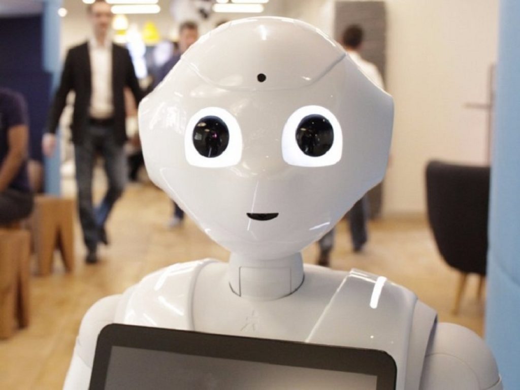 Il robot Pepper accoglierà gli alunni all'Itis di Susa
