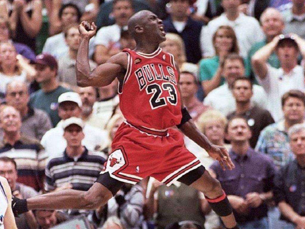 Michael Jordan dona 100 milioni di dollari per lotta al razzismo: la cifra sarà distribuita nei prossimi 10 anni per “garantire uguaglianza razziale, giustizia sociale e maggior accesso all’educazione”