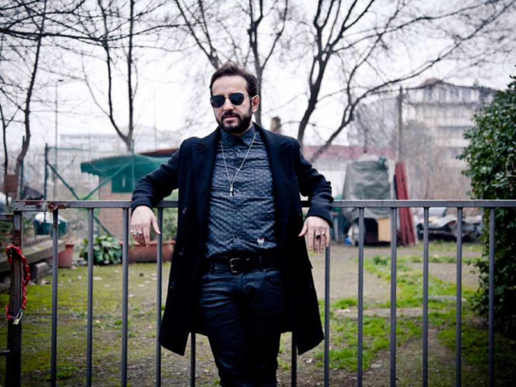 Fernando Alba in radio con il suo "Pensiero fisso"