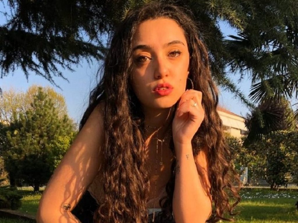 Sissi da X Factor al primo singolo "Sento"