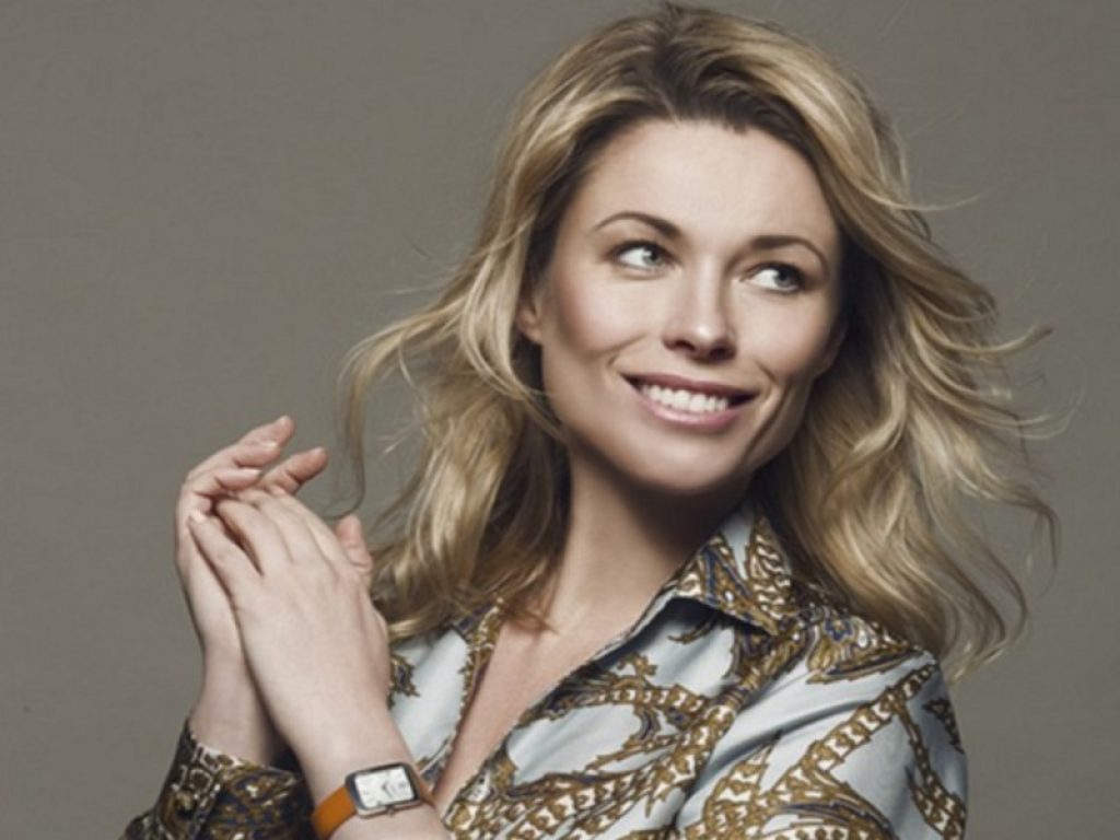 Simone Tomassini e Kiera Chaplin, nipote dell'icona del cinema muto Charlie Chaplin, cantano insieme "Charlot", disponibile in radio e in digitale