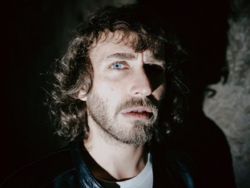 Mox e i Canova online con il brano "Mara"