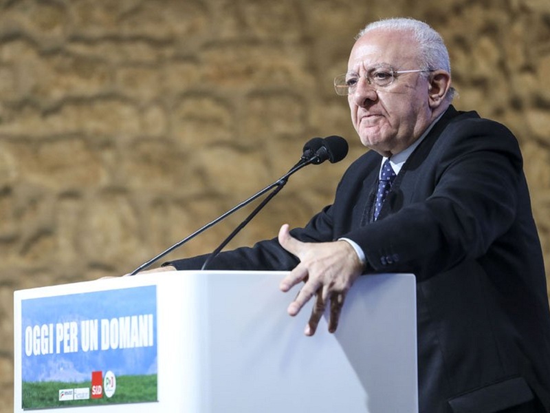 Fase 2, De Luca attacca il Governo Conte: "Non può scaricare responsabilità su di noi. Non ho firmato l'intesa Stato-Regioni, sul 3 giugno ci ragiono il 2"