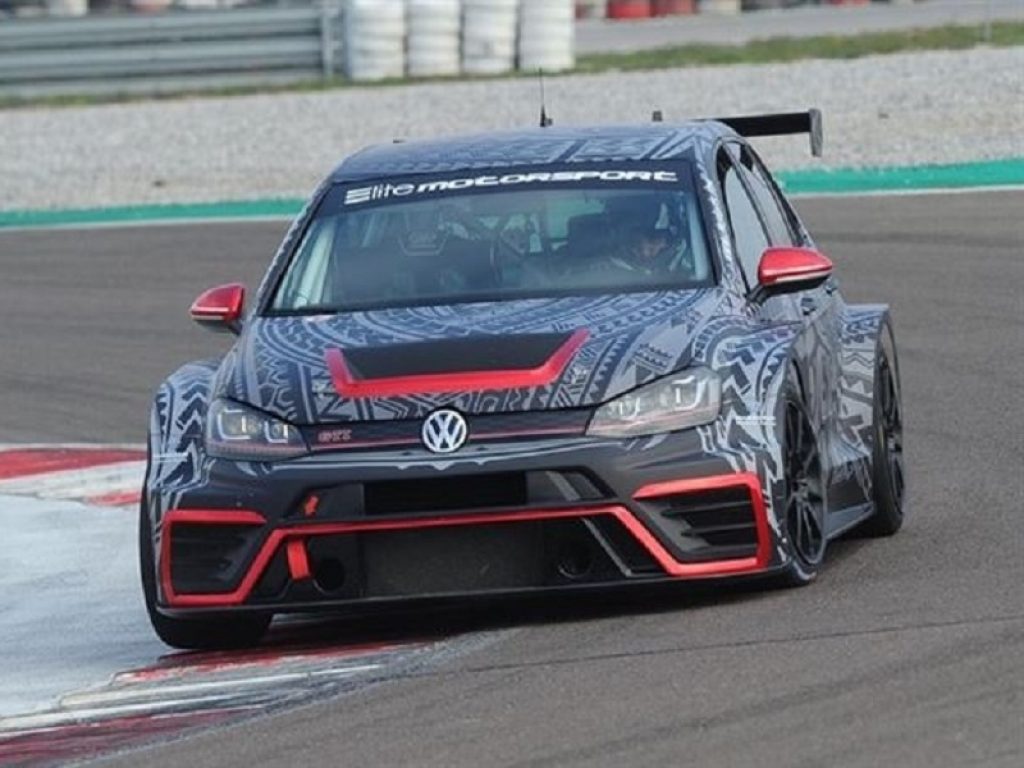 Il giovane Giardelli con Elite Motorsport nel TCR
