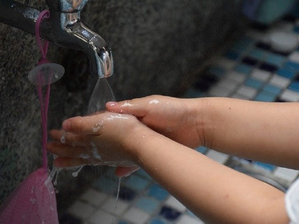 Come far lavare le mani ai bambini in modo divertente: lo spiega Sara Rocco, logopedista dell'Istituto di Ortofonologia (Ido)