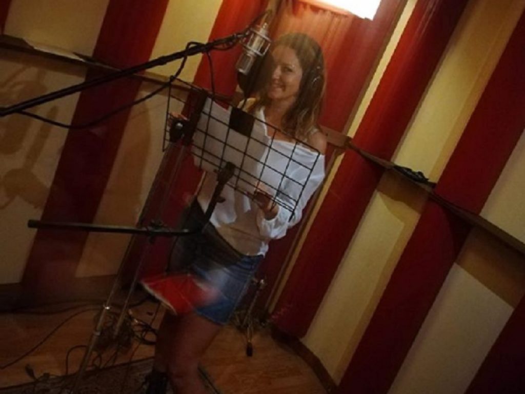 Liia negli store digitali con "Flowering Trees"