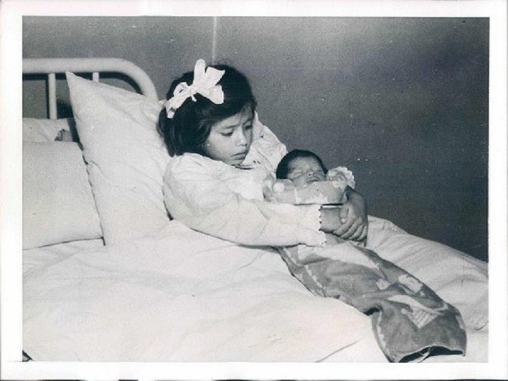 Lina Medina, la storia della bambina che partorì a soli 5 anni