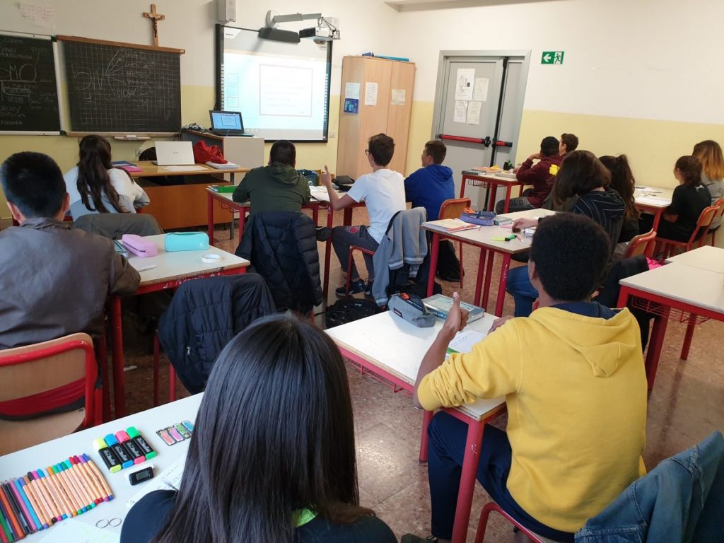 Medico scolastico, la Federazione Italiana Medici Pediatri dice no: "Non torniamo indietro e non creiamo confusione di ruoli a scapito di bambini e genitori"