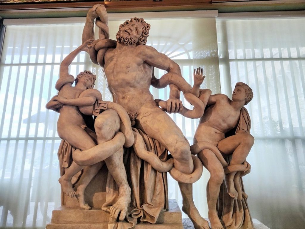 Alle Gallerie degli Uffizi Facebook parla latino